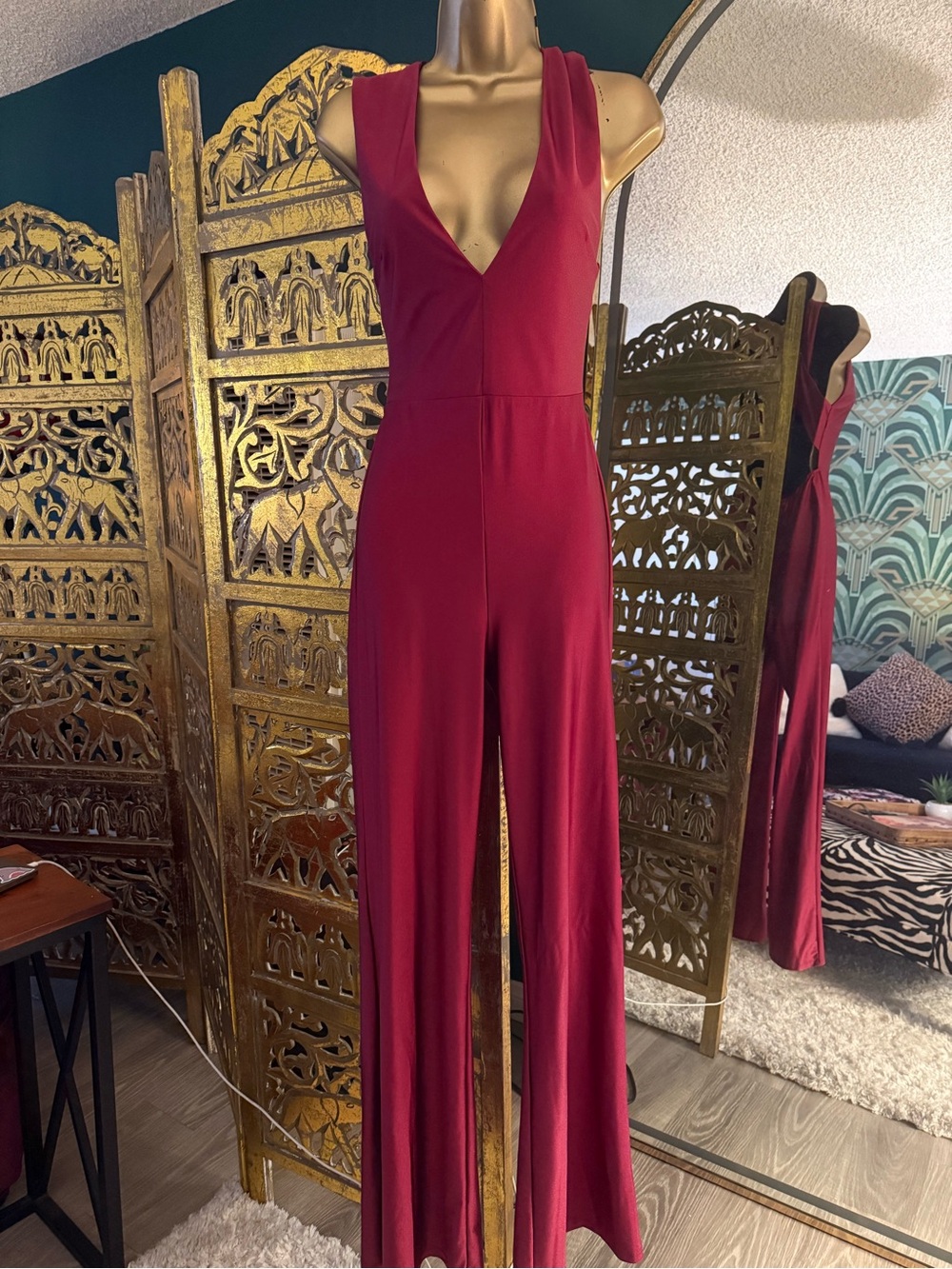 Sleeveless V-Neck Burgundy Wide-Leg Jumpsuit